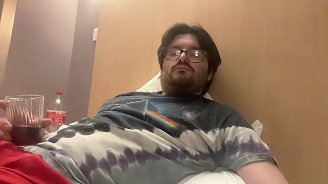 underthesun16 online show from 04-19-26, 11:51