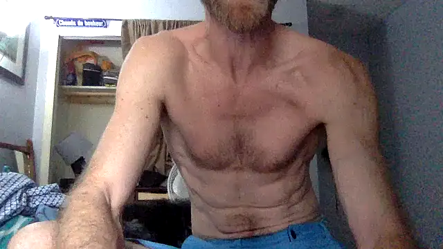 Snapshot of Twowellshapedheads chatting on 03-03-25, 07:06 Twowellshapedheads online show from 03-03-25, 07:06