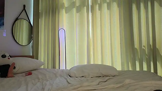 Snapshot of Akina_starr chatting on 01-26-25, 03:27 Akina starr online show from 01-26-25, 03:27