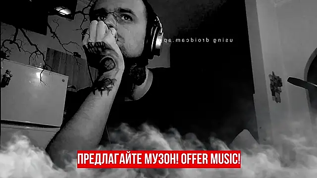 Snapshot of HappyZebra13 chatting on 02-17-25, 03:31 HappyZebra13 online show from 02-17-25, 03:31