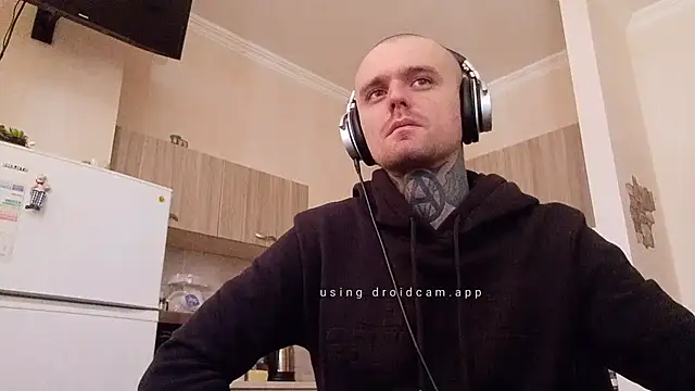 Snapshot of HappyZebra13 chatting on 02-28-25, 09:47 HappyZebra13 online show from 02-28-25, 09:47