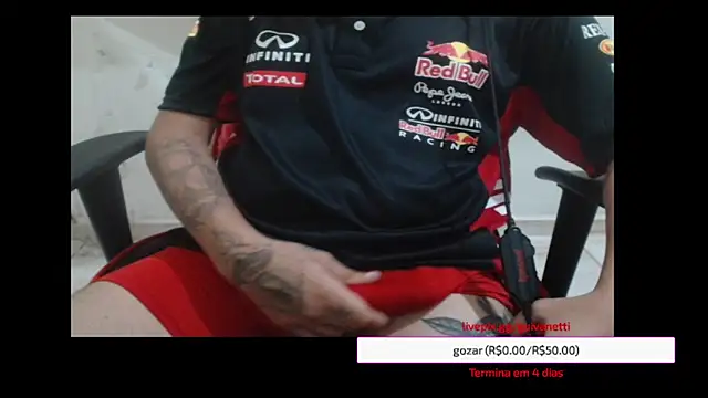 Snapshot of guivanetti chatting on 12-23-24, 07:38 guivanetti online show from 12-23-24, 07:38