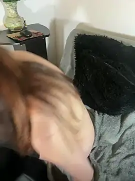 Snapshot of LuneObscure chatting on 03-03-25, 08:16 LuneObscure online show from 03-03-25, 08:16