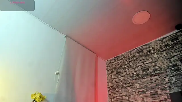 Snapshot of LuneObscure chatting on 09-26-25, 11:53 LuneObscure online show from 09-26-25, 11:53