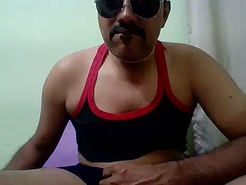 Snapshot of farhaanmacho chatting on 11-25-25, 03:34 farhaanmacho online show from 11-25-25, 03:34