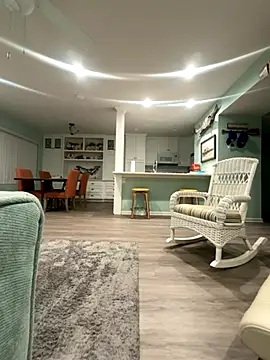 Texascoastedger online show from 10-23-25, 08:46