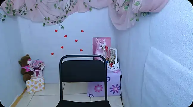 Lina Star S online show from 12-19-24, 09:29