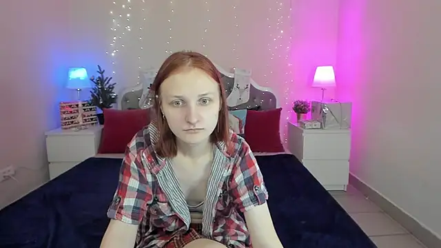 Snapshot of SallyFishery chatting on 12-21-24, 01:47 SallyFishery online show from 12-21-24, 01:47