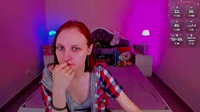 Snapshot of SallyFishery chatting on 12-25-24, 01:53 SallyFishery online show from 12-25-24, 01:53