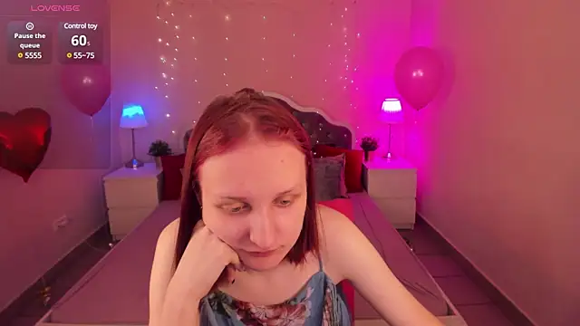Snapshot of SallyFishery chatting on 02-12-25, 01:52 SallyFishery online show from 02-12-25, 01:52