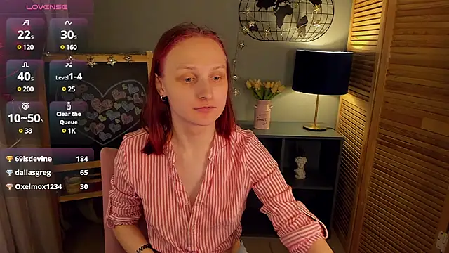 Snapshot of SallyFishery chatting on 02-13-25, 04:32 SallyFishery online show from 02-13-25, 04:32