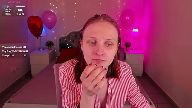 Snapshot of SallyFishery chatting on 02-18-25, 04:04 SallyFishery online show from 02-18-25, 04:04