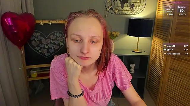 Snapshot of SallyFishery chatting on 02-26-25, 04:25 SallyFishery online show from 02-26-25, 04:25