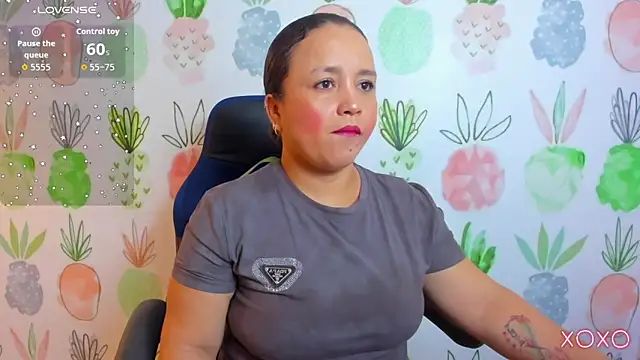 linda rios  online show from 11-20-25, 07:24