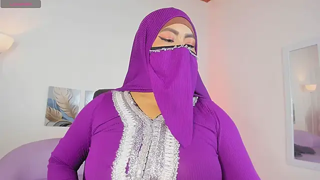 Snapshot of jazmin_anbar chatting on 04-26-26, 10:07 jazmin anbar online show from 04-26-26, 10:07