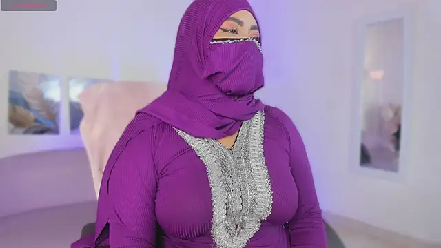 Snapshot of jazmin_anbar chatting on 04-27-26, 10:08 jazmin anbar online show from 04-27-26, 10:08