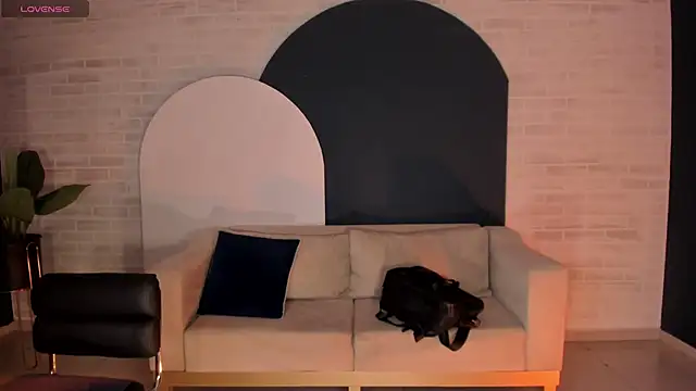 MiaFarrell  online show from 02-17-26, 06:36