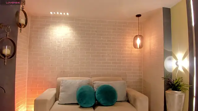 MiaFarrell  online show from 03-28-26, 11:10