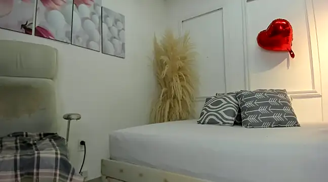 africa holmes online show from 02-19-25, 01:29