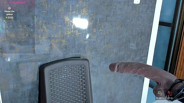 Snapshot of violett_collins_ chatting on 11-05-25, 04:23 violett collins online show from 11-05-25, 04:23