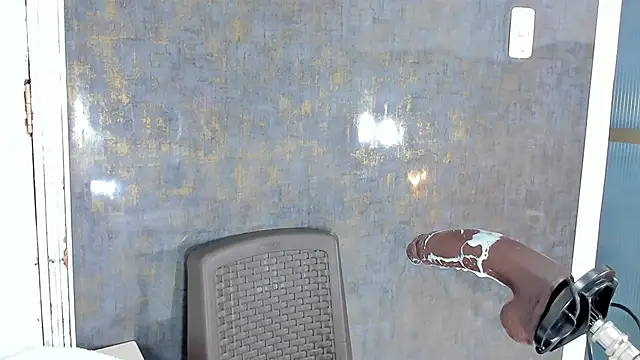 Snapshot of violett_collins_ chatting on 11-07-25, 03:17 violett collins online show from 11-07-25, 03:17