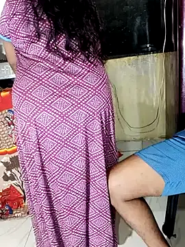 Snapshot of _Hot-Couple chatting on 10-02-25, 09:22 Hot-Couple online show from 10-02-25, 09:22