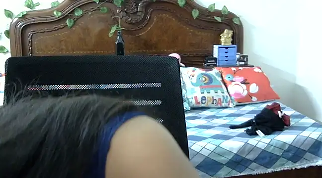 Snapshot of AniHeart chatting on 03-06-25, 12:54 AniHeart online show from 03-06-25, 12:54