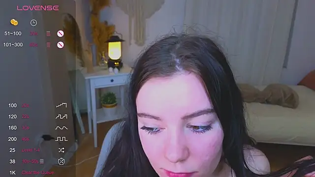 Snapshot of Lana__Cute_ chatting on 01-25-25, 06:35 Lana Cute online show from 01-25-25, 06:35