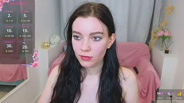 Snapshot of Lana__Cute_ chatting on 02-25-25, 06:53 Lana Cute online show from 02-25-25, 06:53