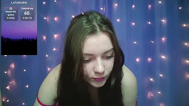 Snapshot of Lana__Cute_ chatting on 12-18-25, 09:04 Lana Cute online show from 12-18-25, 09:04