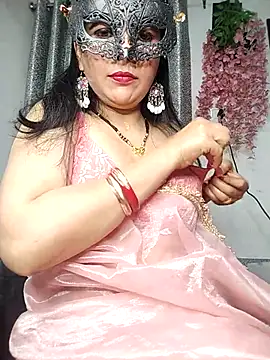 Snapshot of sexy_bhabhi69 chatting on 02-20-25, 05:07 sexy bhabhi69 online show from 02-20-25, 05:07