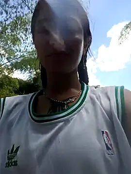 thamygomezz online show from 09-10-25, 07:58