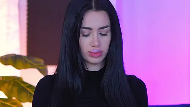 Jenna Day online show from 11-20-25, 05:07