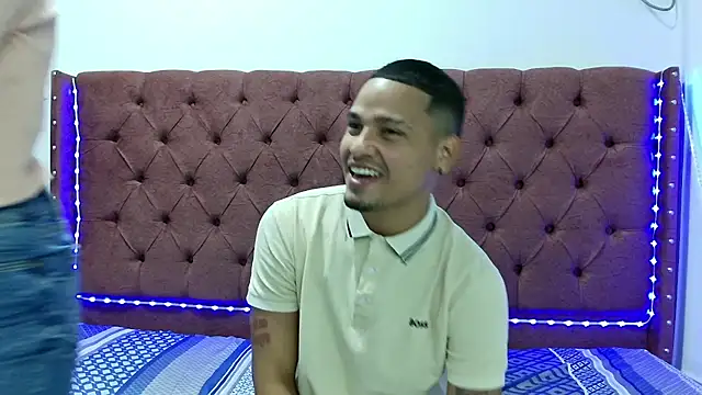 Snapshot of lau_hotfox chatting on 01-31-25, 01:33 lau hotfox online show from 01-31-25, 01:33