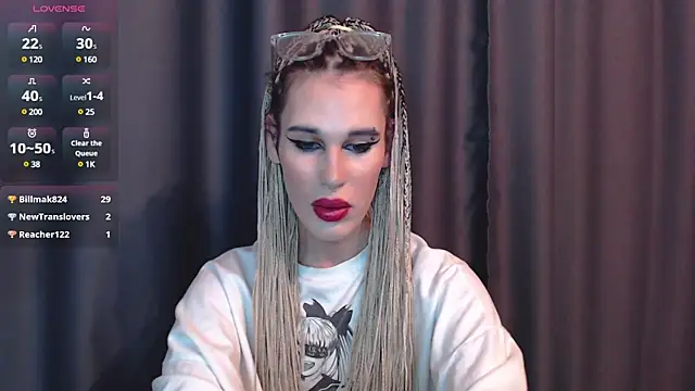 Snapshot of Cassie_Bae chatting on 12-23-24, 06:58 Cassie Bae online show from 12-23-24, 06:58