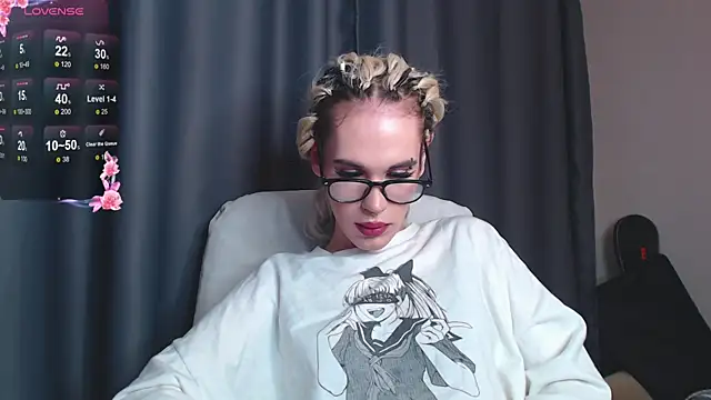 Snapshot of Cassie_Bae chatting on 01-08-25, 07:56 Cassie Bae online show from 01-08-25, 07:56