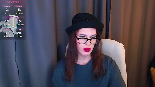 Snapshot of Cassie_Bae chatting on 02-28-25, 02:31 Cassie Bae online show from 02-28-25, 02:31