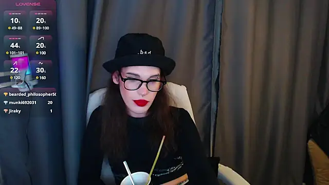 Snapshot of Cassie_Bae chatting on 03-05-25, 10:54 Cassie Bae online show from 03-05-25, 10:54