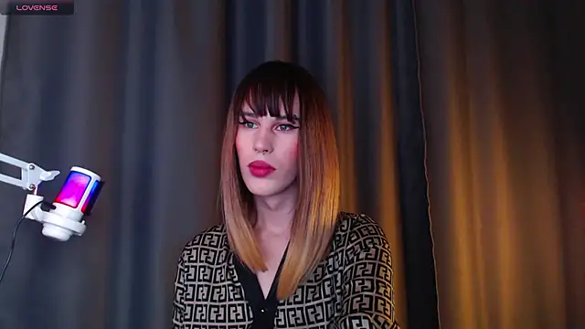 Snapshot of Cassie_Bae chatting on 03-14-25, 09:10 Cassie Bae online show from 03-14-25, 09:10