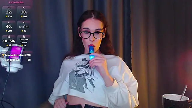 Snapshot of Cassie_Bae chatting on 03-19-25, 09:38 Cassie Bae online show from 03-19-25, 09:38