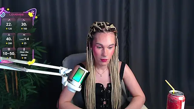 Snapshot of Cassie_Bae chatting on 11-29-25, 08:34 Cassie Bae online show from 11-29-25, 08:34