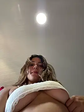 Nicollygriu online show from 04-22-26, 01:23