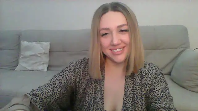 Snapshot of VickyLove047 chatting on 02-05-25, 10:55 VickyLove047 online show from 02-05-25, 10:55