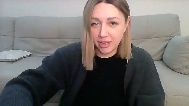 Snapshot of VickyLove047 chatting on 02-22-25, 07:56 VickyLove047 online show from 02-22-25, 07:56