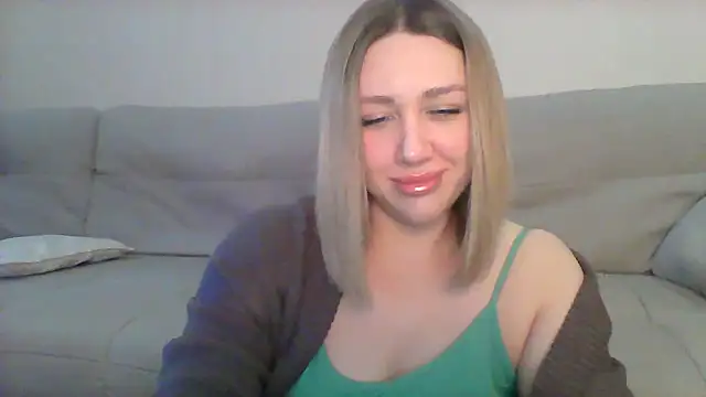 Snapshot of VickyLove047 chatting on 03-08-25, 05:49 VickyLove047 online show from 03-08-25, 05:49