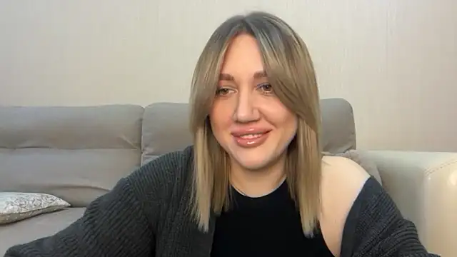 Snapshot of VickyLove047 chatting on 12-14-25, 06:08 VickyLove047 online show from 12-14-25, 06:08