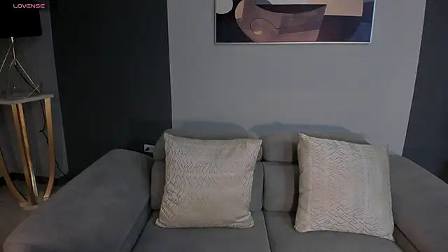 Snapshot of FernandaX1 chatting on 10-12-25, 11:04 FernandaX1 online show from 10-12-25, 11:04