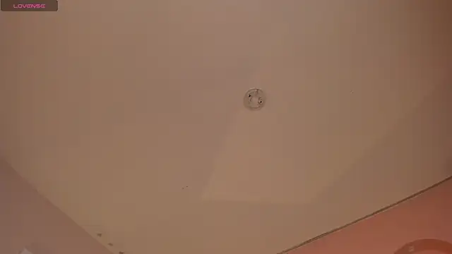 Snapshot of FernandaX1 chatting on 10-28-25, 10:52 FernandaX1 online show from 10-28-25, 10:52