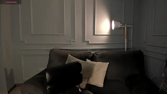 Snapshot of FernandaX1 chatting on 11-15-25, 10:56 FernandaX1 online show from 11-15-25, 10:56