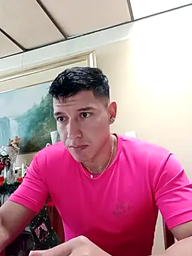 Snapshot of Rafaell_SantosHot chatting on 01-08-25, 04:22 Rafaell SantosHot online show from 01-08-25, 04:22